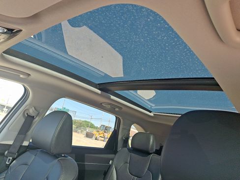 New 2026 Kia Sorento S w/ S Panoramic Sunroof Package image 10