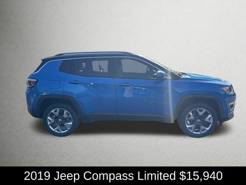 Used 2019 Jeep Compass Limited AWD/4WD image 2
