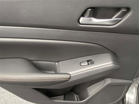 Used 2022 Nissan Altima 2.5 SR image 13