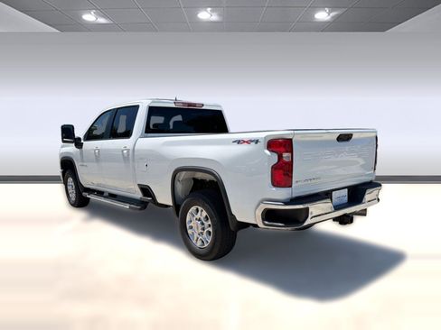 Certified 2025 Chevrolet Silverado 3500 LT w/ Safety Package AWD/4WD image 3