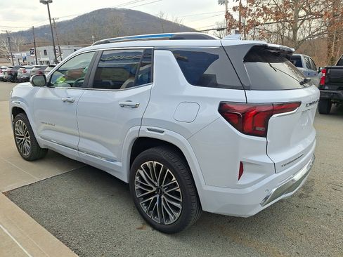 New 2026 GMC Terrain Denali w/ LPO, Floor Liner Package image 4