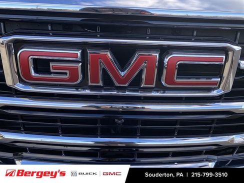 New 2026 GMC Yukon XL Elevation image 34