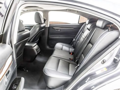 Used 2018 Lexus ES 350 w/ Premier Package FWD image 32