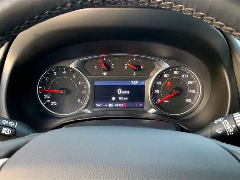Used 2024 GMC Terrain SLT AWD/4WD image 25