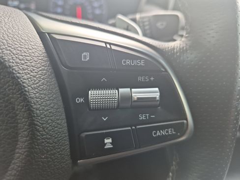 Used 2019 Genesis G70 3.3T Advanced AWD/4WD image 15
