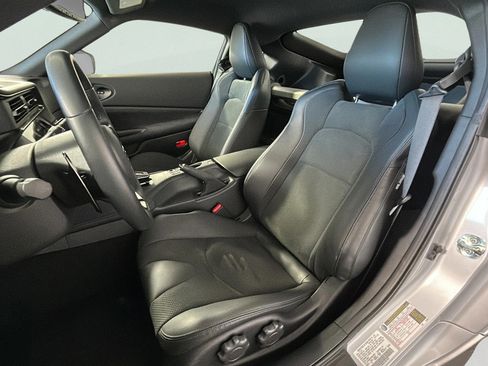 Used 2025 Nissan Z Performance w/ Floor Mat Package RWD image 16