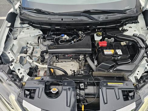 Used 2020 Nissan Rogue S image 22