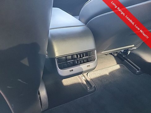 Used 2018 Tesla Model 3 image 32