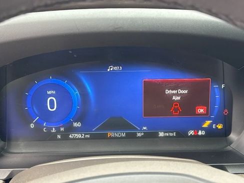 Used 2020 Ford Explorer Platinum w/ Premium Technology Package image 16