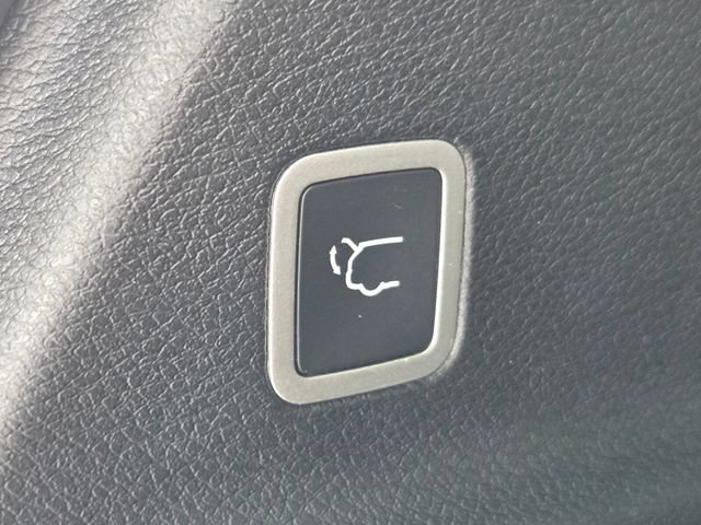 Used 2026 Chrysler Pacifica Select FWD image 31