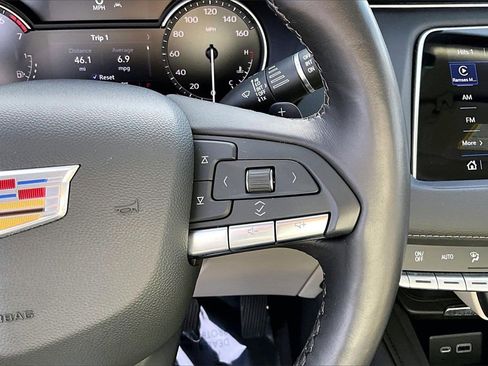 Certified 2023 Cadillac XT4 Luxury w/ Cold Weather Package image 12