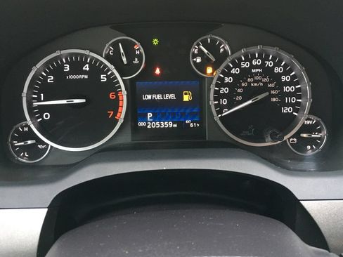 Used 2017 Toyota Tundra SR5 w/ TRD Off Road Package AWD/4WD image 2