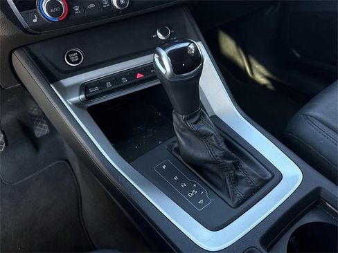 Used 2023 Audi Q3 2.0T Premium image 20