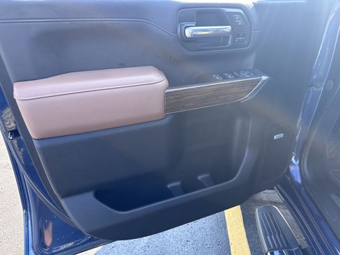 Used 2023 Chevrolet Silverado 2500 High Country image 17