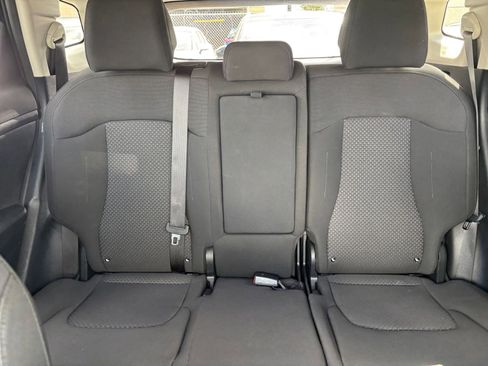 Used 2025 Kia Sportage LX image 37