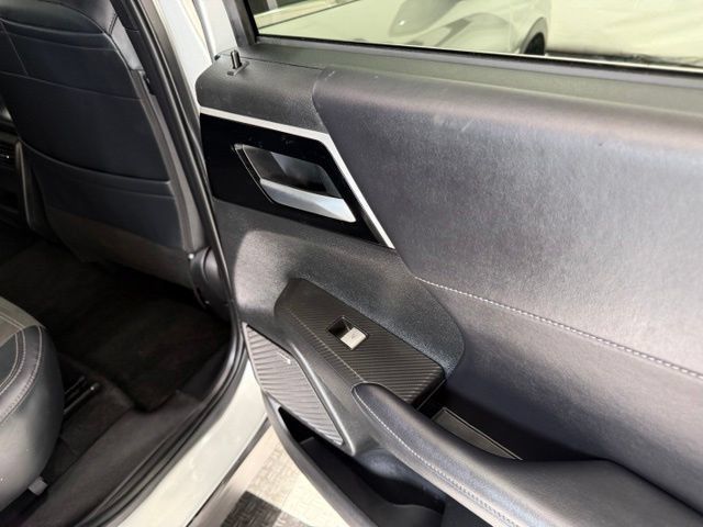 Used 2025 Mitsubishi Outlander SE AWD/4WD image 28