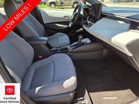 Certified 2025 Toyota Corolla SE w/ Convenience Package image 14