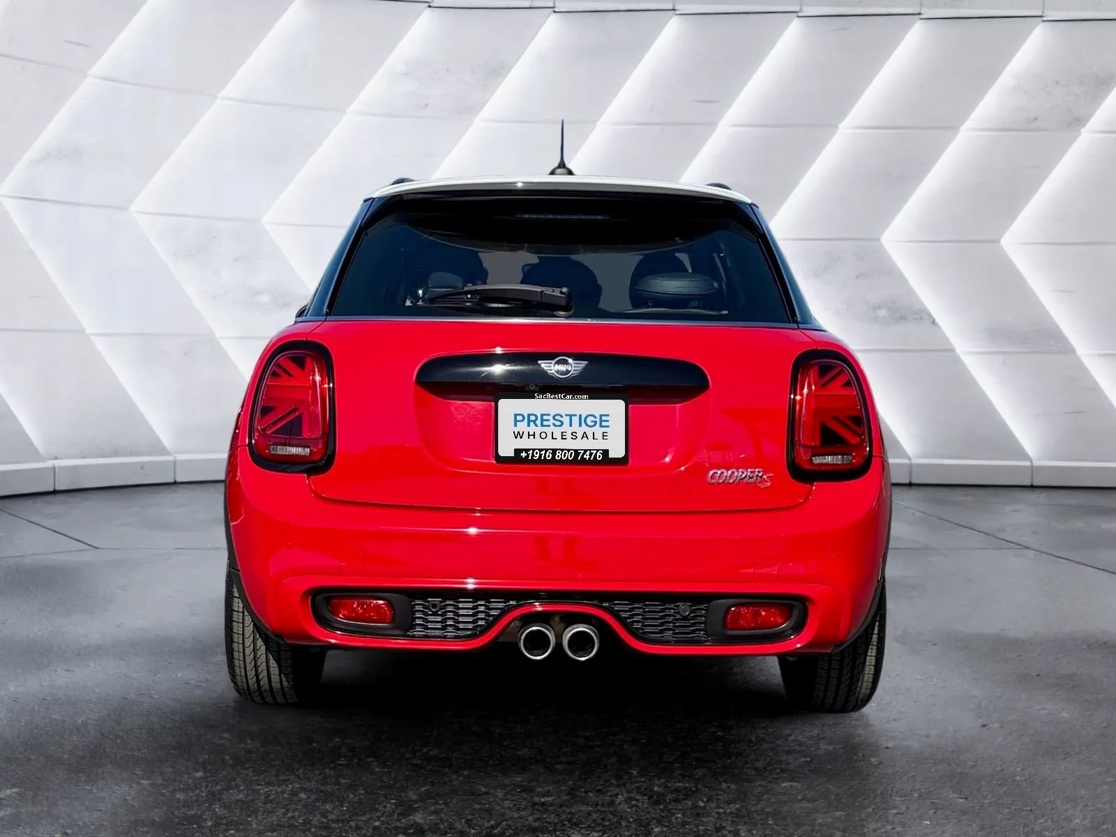 Used 2019 MINI Cooper S w/ Driver Assistance Package FWD image 7