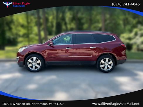 Used 2016 Chevrolet Traverse LTZ AWD/4WD image 2