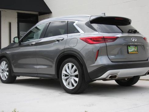 Used 2019 INFINITI QX50 Essential w/ Premium Heat Package AWD/4WD image 11