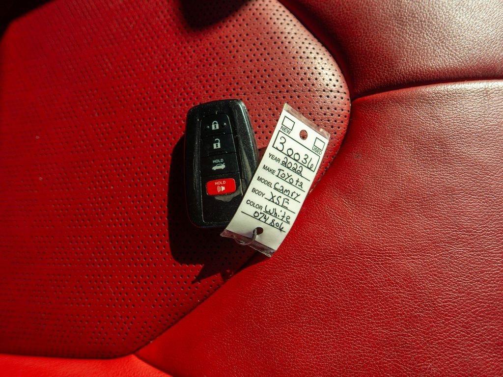 Used 2022 Toyota Camry XSE FWD image 32