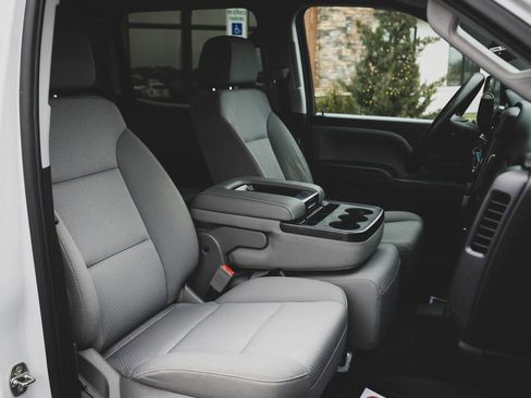 Used 2018 Chevrolet Silverado 1500 Custom w/ Custom Value Package image 24