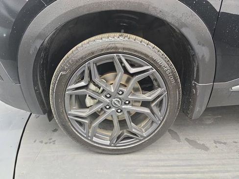 Used 2025 Nissan Kicks SR image 15