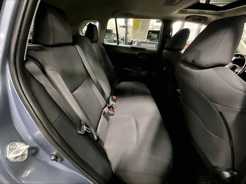 Used 2022 Toyota Corolla Cross LE w/ Moonroof Package image 20