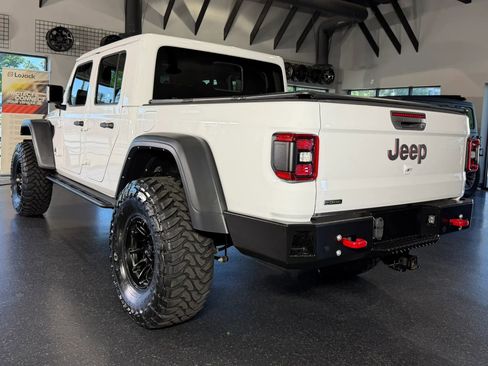Used 2021 Jeep Gladiator Rubicon image 10