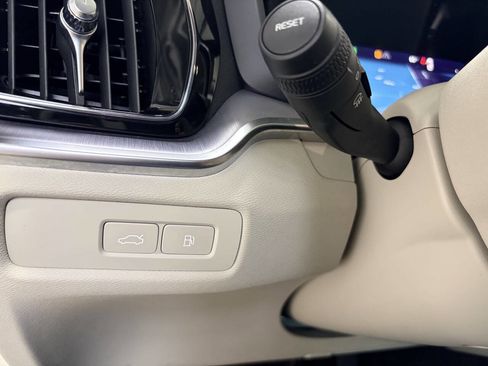 Used 2024 Volvo S60 T8 Core w/ Climate Package image 21