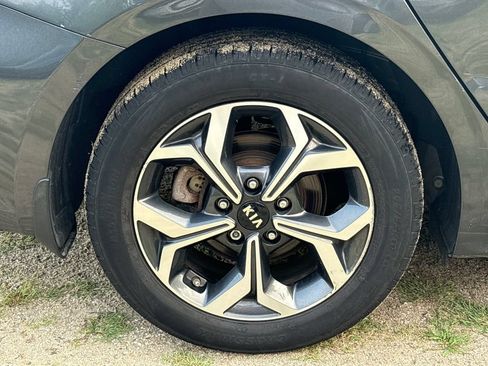Used 2020 Kia Forte LXS FWD image 8