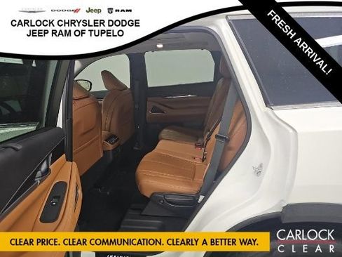 Used 2023 INFINITI QX60 Sensory w/ Cargo Package AWD/4WD image 9