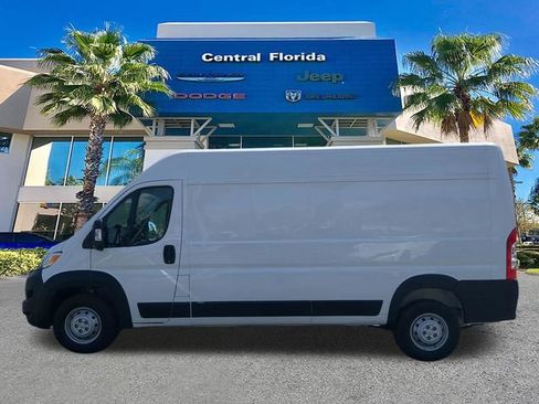 Used 2023 RAM ProMaster 2500 FWD image 8