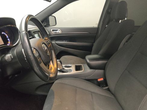 Used 2016 Jeep Grand Cherokee Laredo w/ Quick Order Package 23E image 17