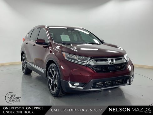 Used 2018 Honda CR-V Touring image 4
