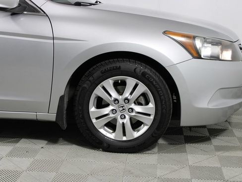 Used 2010 Honda Accord LX-P image 31