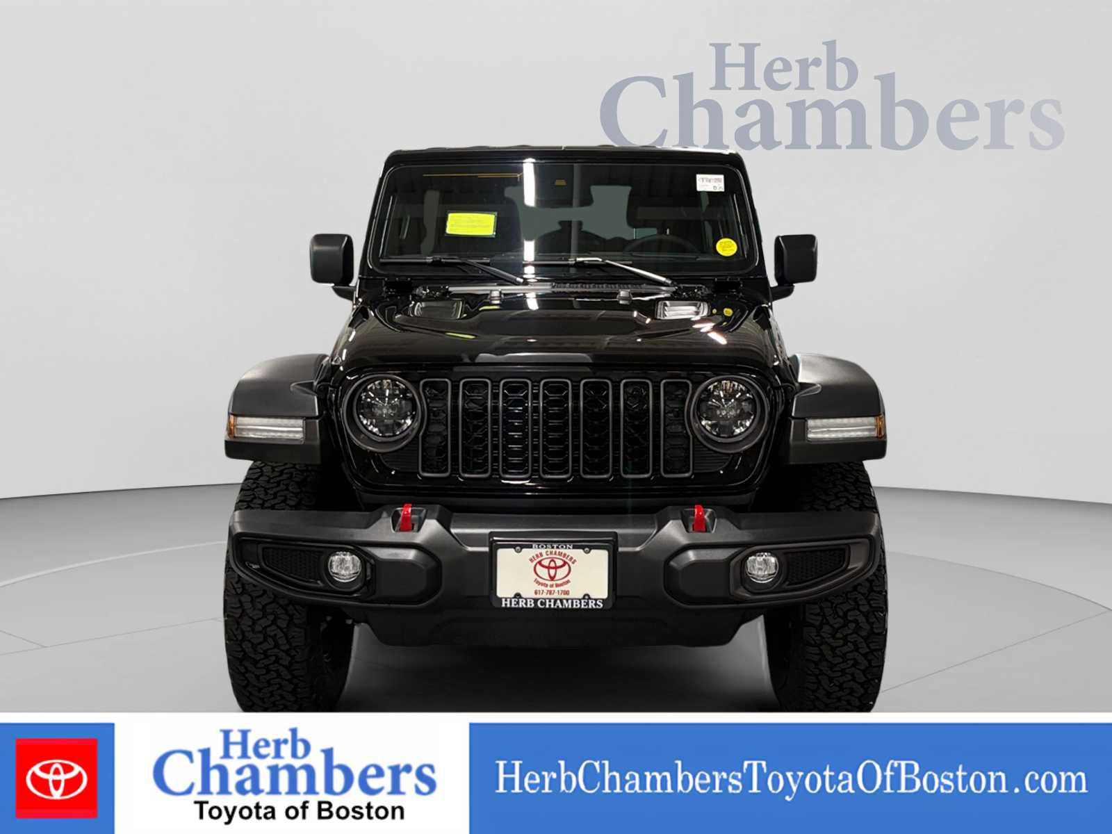 Used 2024 Jeep Wrangler Unlimited Rubicon AWD/4WD image 2