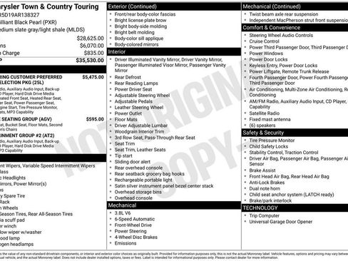 Used 2010 Chrysler Town & Country Touring FWD image 11