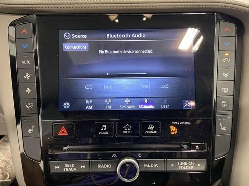 Used 2024 INFINITI QX50 Luxe image 16