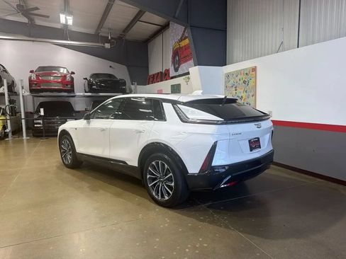 Used 2024 Cadillac Lyriq Sport AWD/4WD image 41