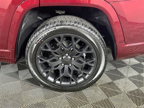 New 2025 Jeep Grand Cherokee L Summit image 17