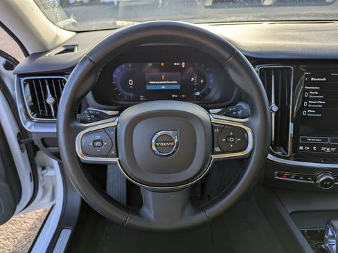 Used 2024 Volvo S60 B5 Core image 13