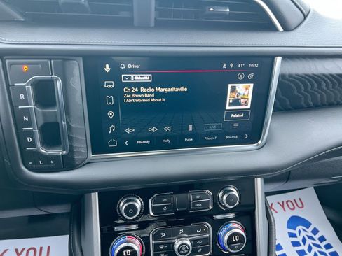 Used 2024 GMC Yukon Denali w/ Denali Reserve Package image 17