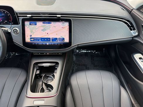 Used 2025 Mercedes-Benz E 350 Sedan image 30