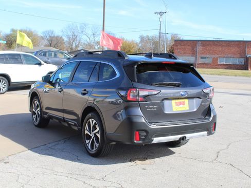 Used 2020 Subaru Outback Limited image 7