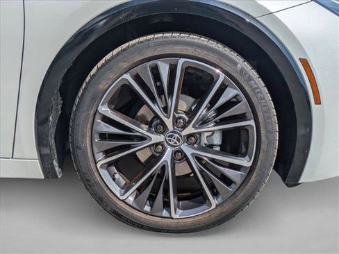 Used 2023 Toyota Prius XLE image 23