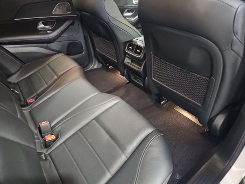 Used 2024 Mercedes-Benz GLE 350 4MATIC image 11
