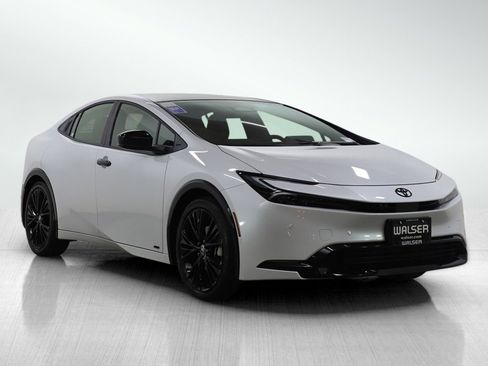 Used 2026 Toyota Prius AWD image 7