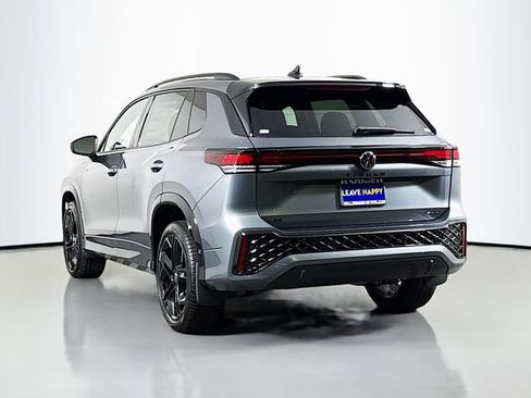 New 2026 Volkswagen Tiguan SE R-Line image 5