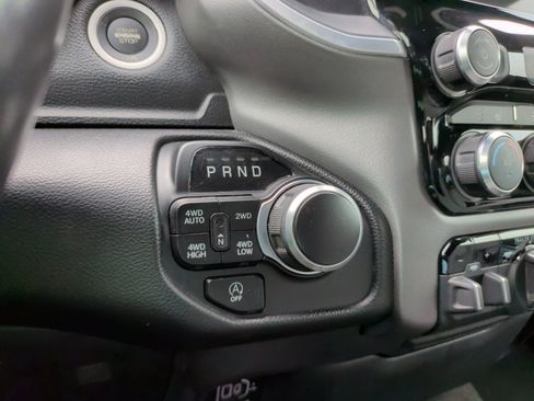 Used 2022 RAM 1500 Big Horn AWD/4WD image 19